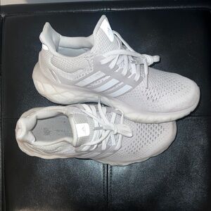 Adidas UltraBoost Web DNA White Grey M6.5